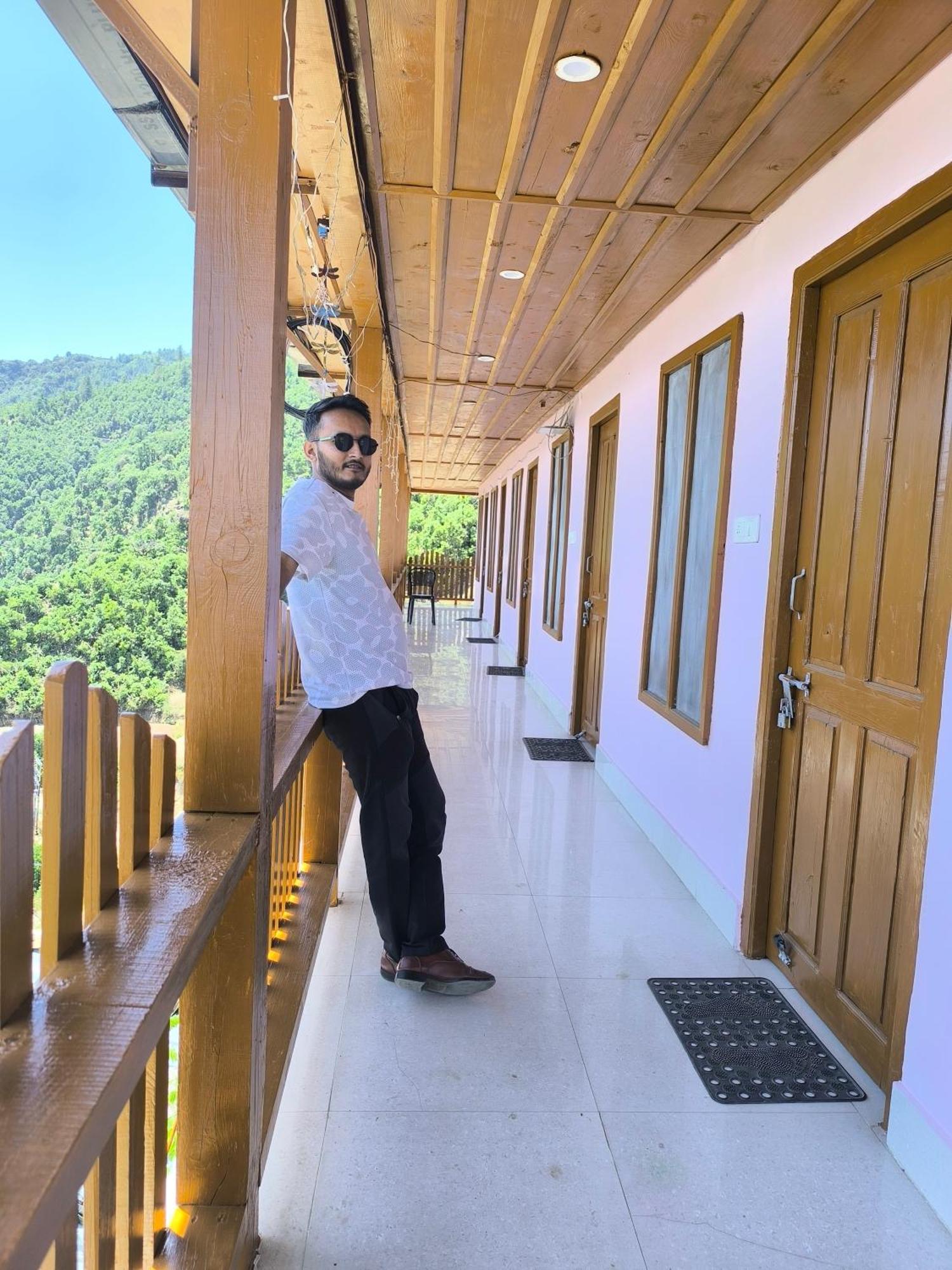 Veda Inn Chakrata Exterior photo