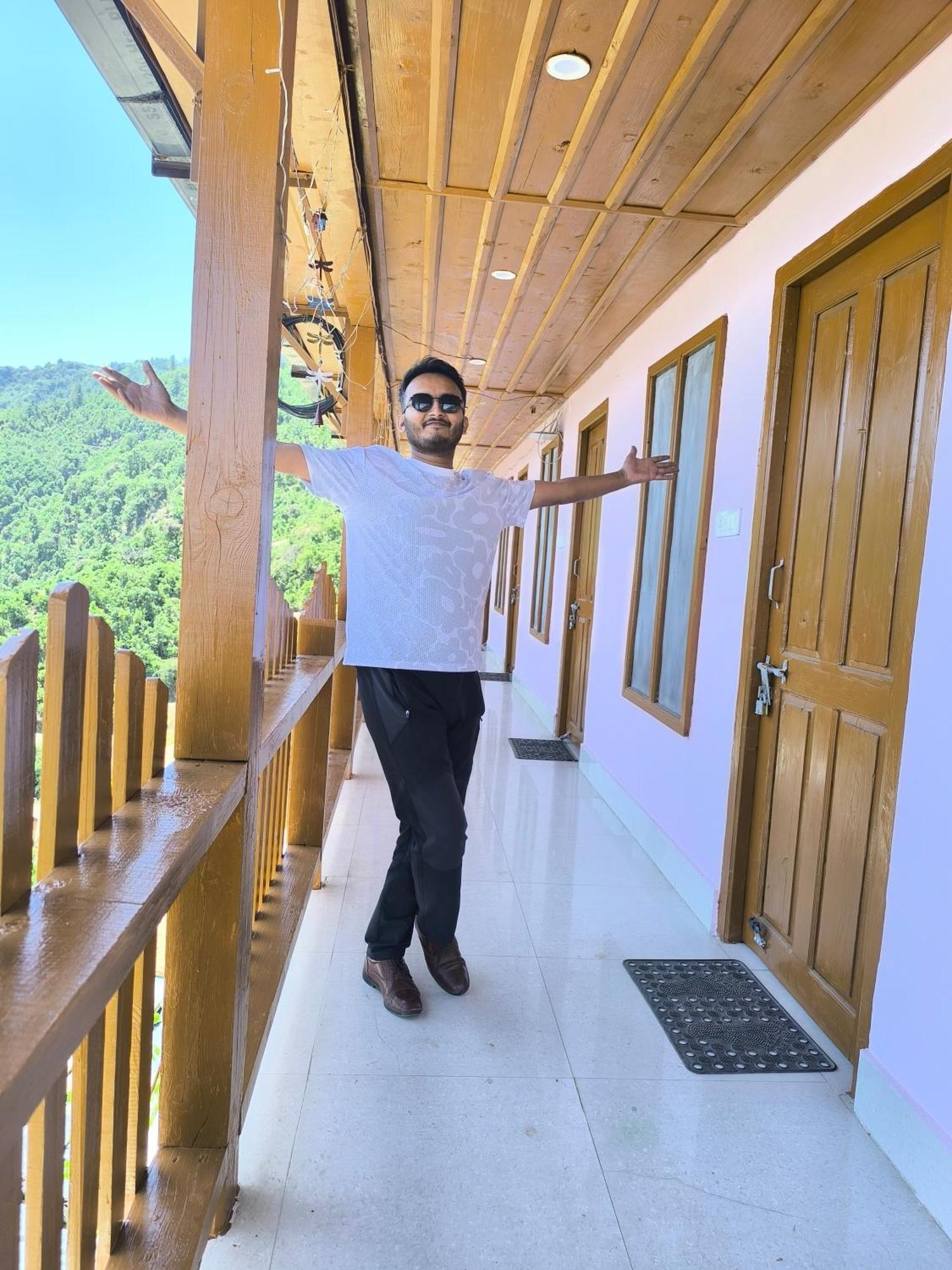Veda Inn Chakrata Exterior photo